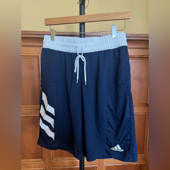 Adidas Shorts Men’s Basketball Club Navy White Size L - Picture 10 of 14